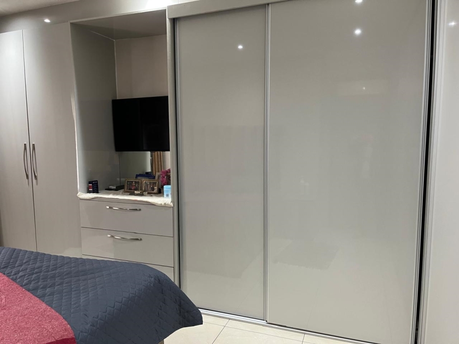 4 Bedroom Property for Sale in Illiondale Gauteng