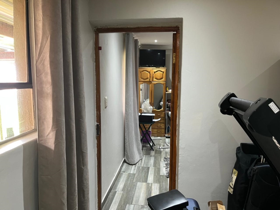 4 Bedroom Property for Sale in Illiondale Gauteng