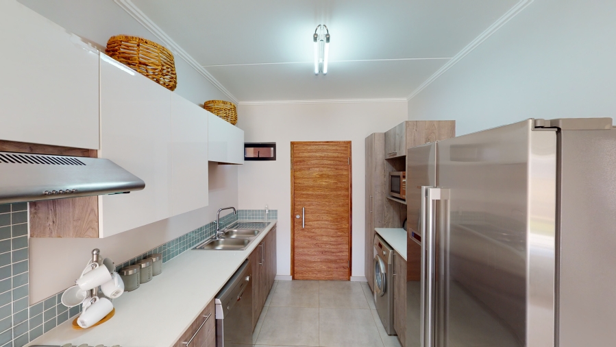 2 Bedroom Property for Sale in Glen Marais Gauteng