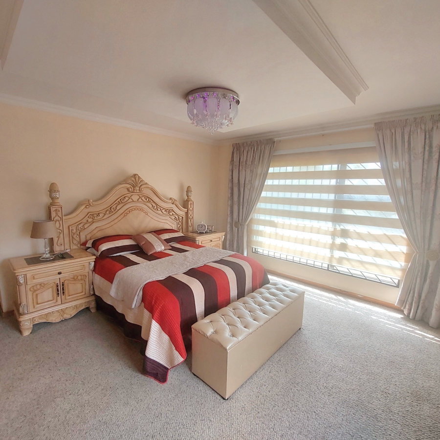 4 Bedroom Property for Sale in Dewalt Hattingh Park Gauteng