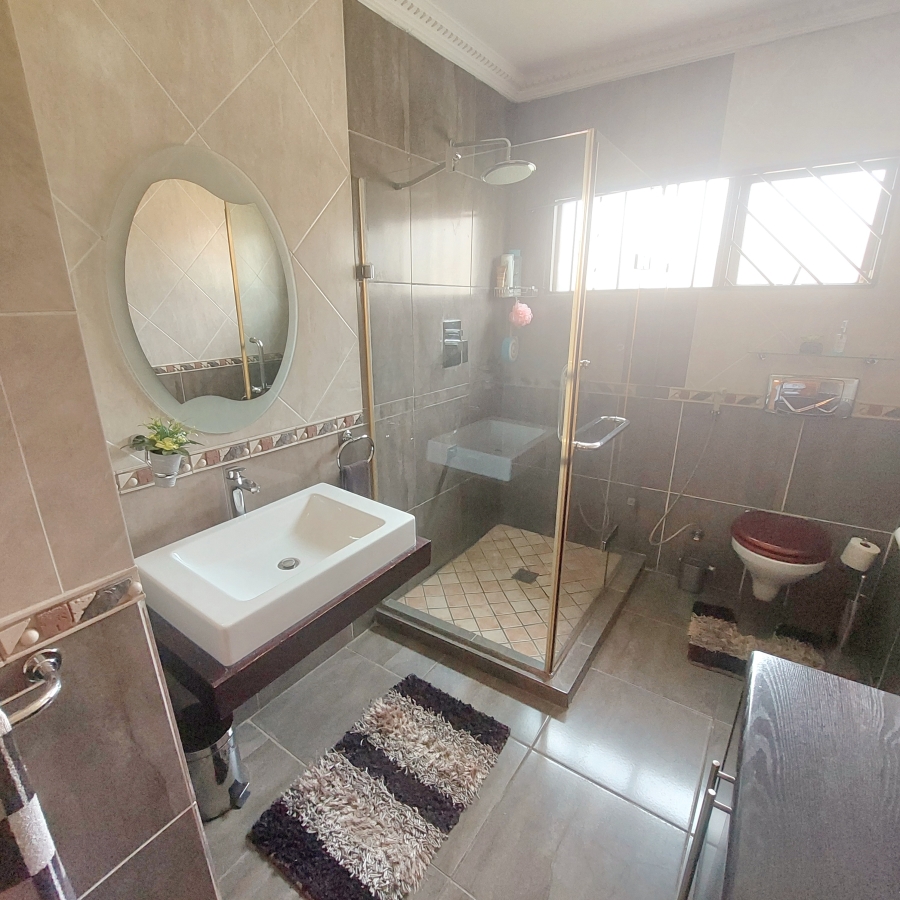 4 Bedroom Property for Sale in Dewalt Hattingh Park Gauteng