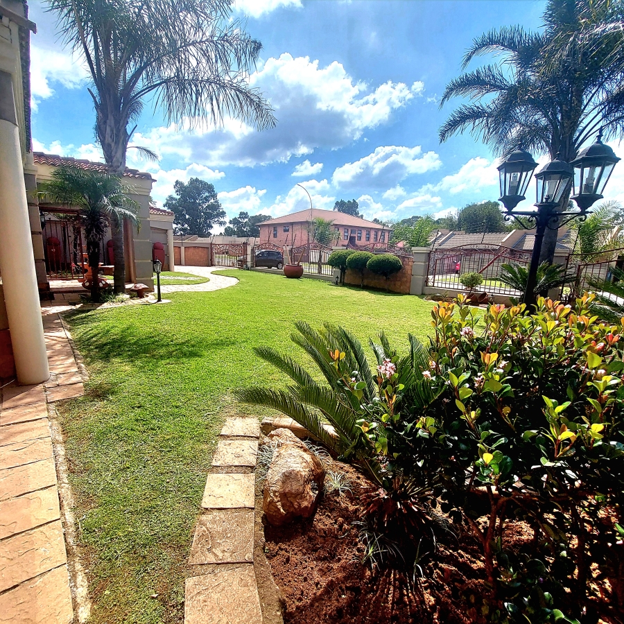 4 Bedroom Property for Sale in Dewalt Hattingh Park Gauteng