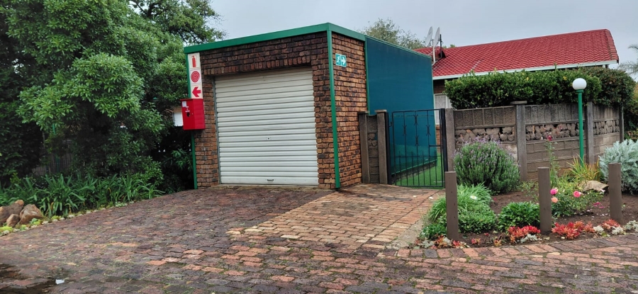 2 Bedroom Property for Sale in Beyers Park Gauteng