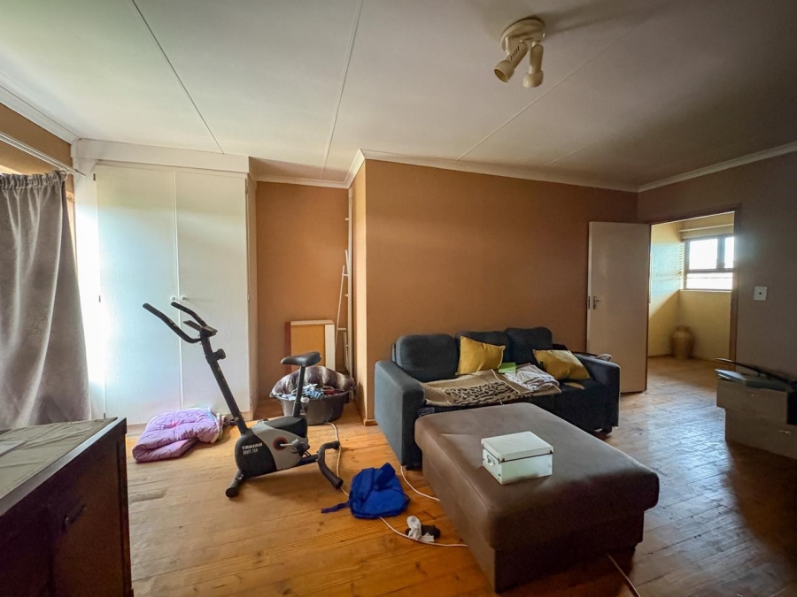 3 Bedroom Property for Sale in Sonneveld Gauteng