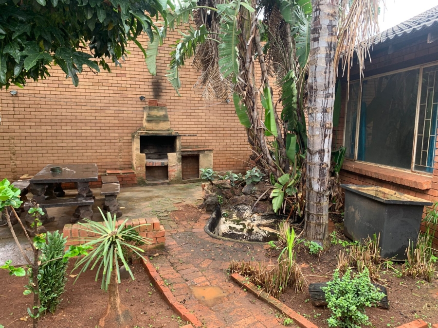 3 Bedroom Property for Sale in Heuweloord Gauteng