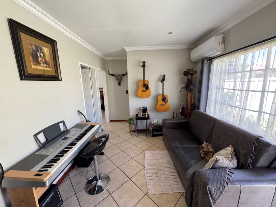 2 Bedroom Property for Sale in Annlin Gauteng