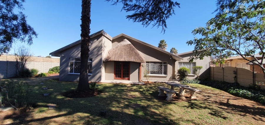 4 Bedroom Property for Sale in Arcon Park Gauteng
