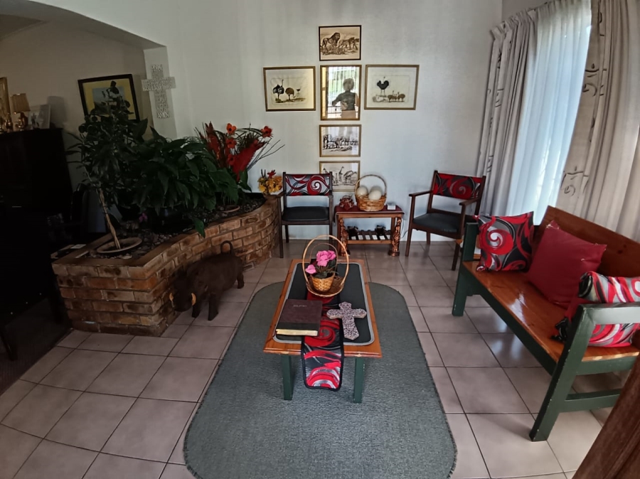 4 Bedroom Property for Sale in Sunair Park Gauteng