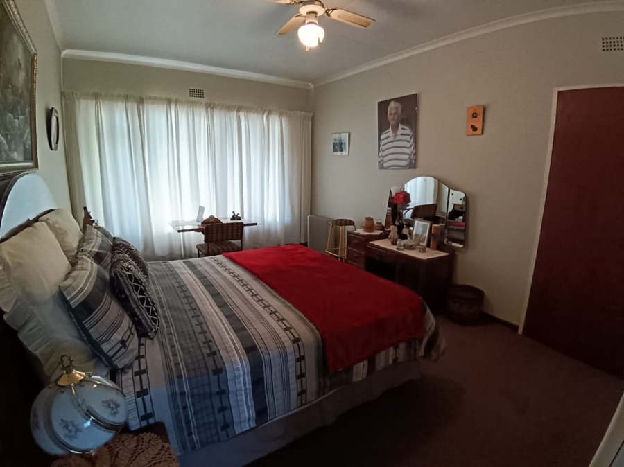 4 Bedroom Property for Sale in Sunair Park Gauteng