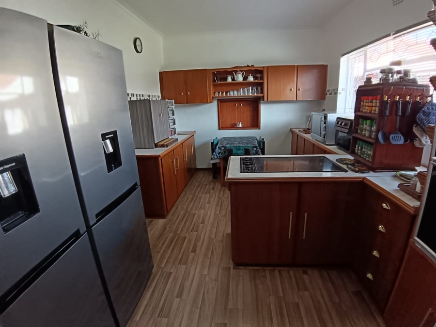 4 Bedroom Property for Sale in Sunair Park Gauteng