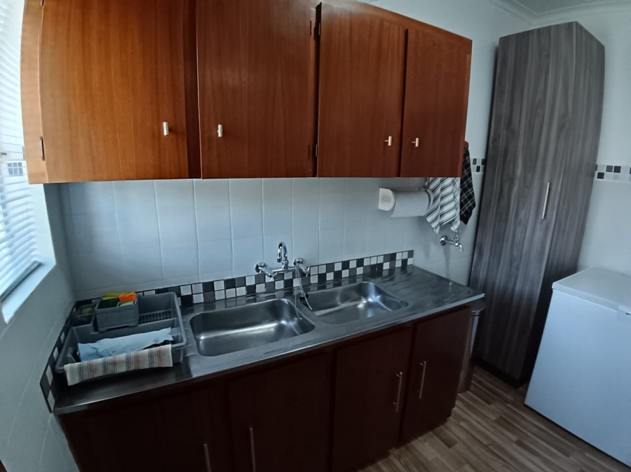 4 Bedroom Property for Sale in Sunair Park Gauteng