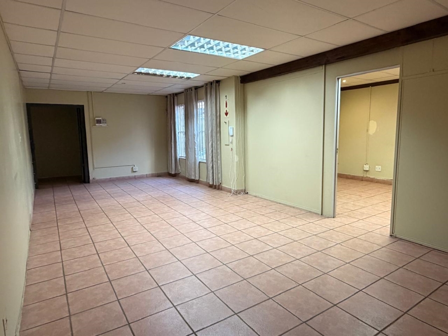 To Let Commercial Property for Rent in Wierda Park Gauteng