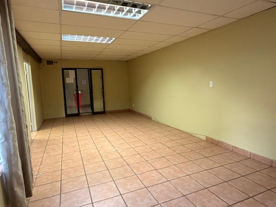 To Let Commercial Property for Rent in Wierda Park Gauteng