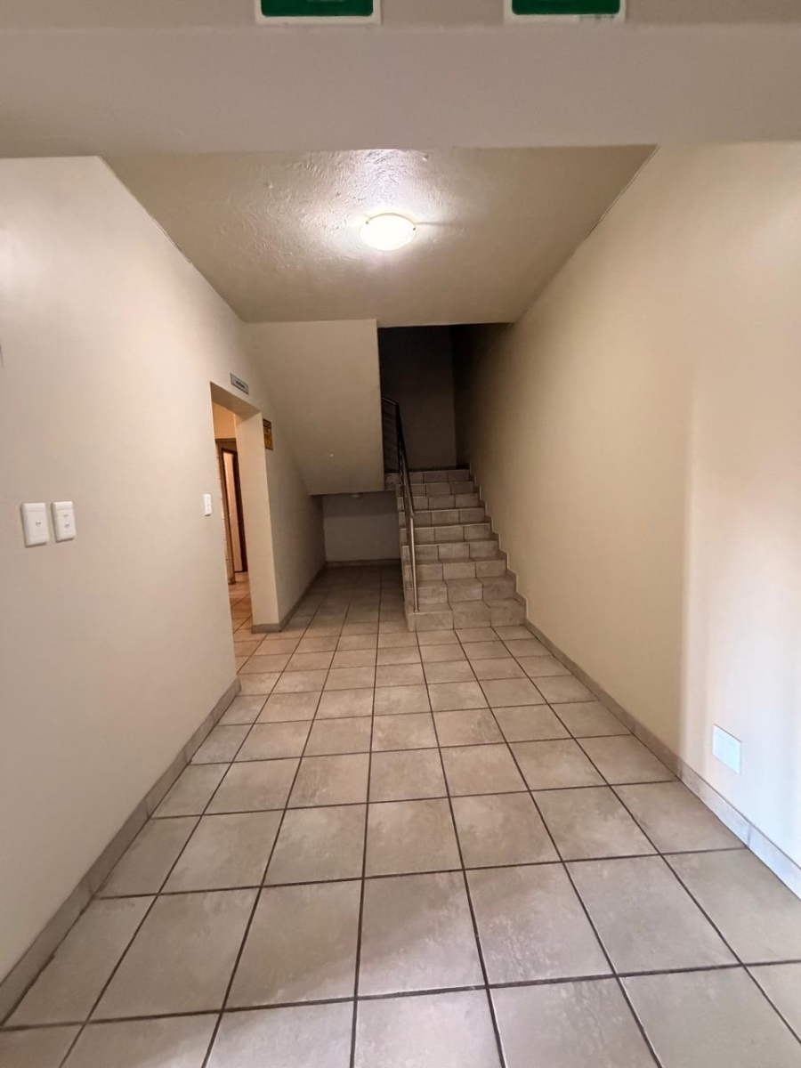 To Let Commercial Property for Rent in Wierda Park Gauteng