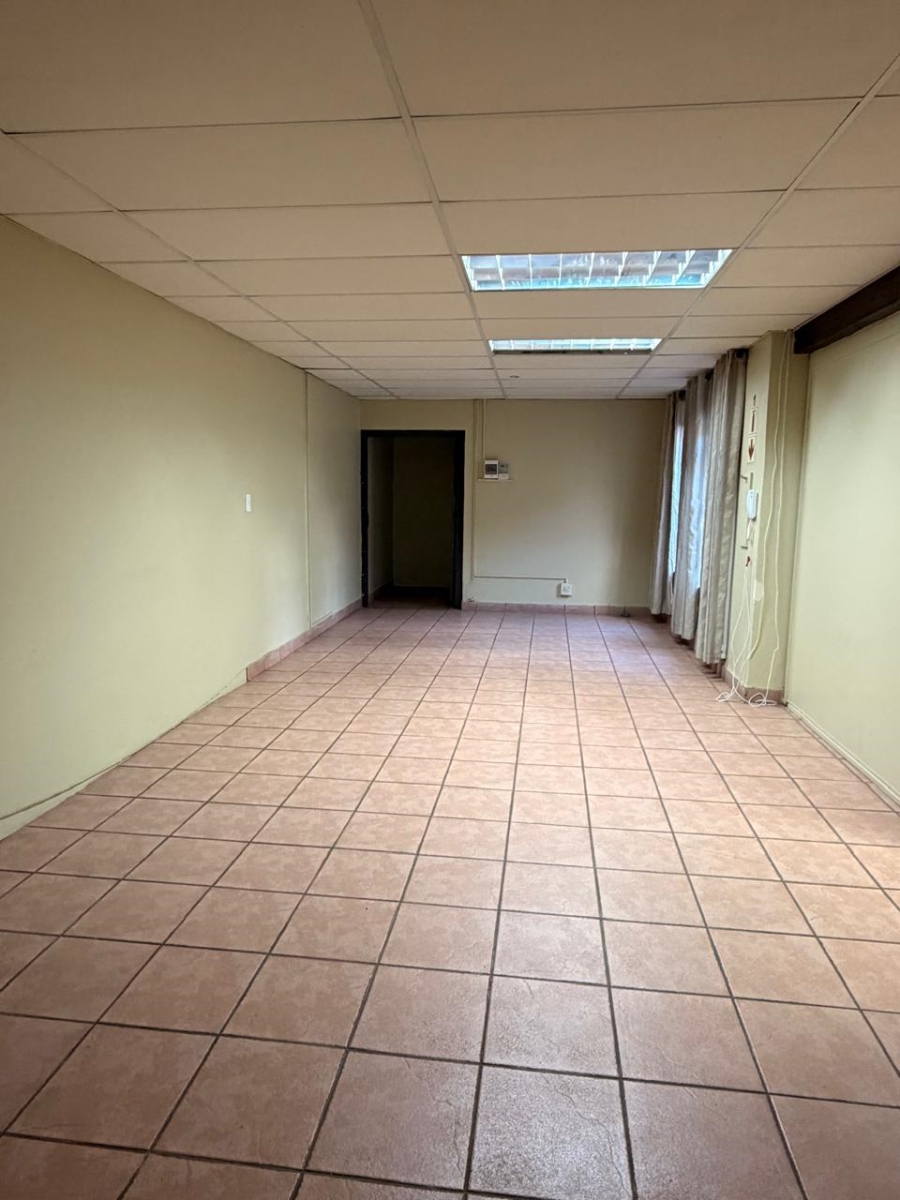 To Let Commercial Property for Rent in Wierda Park Gauteng