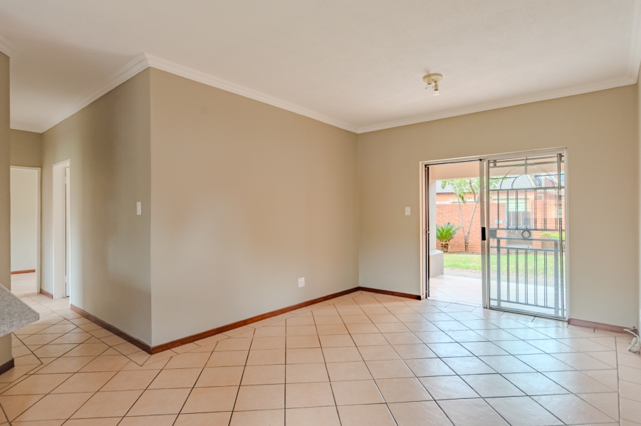 3 Bedroom Property for Sale in Die Hoewes Gauteng