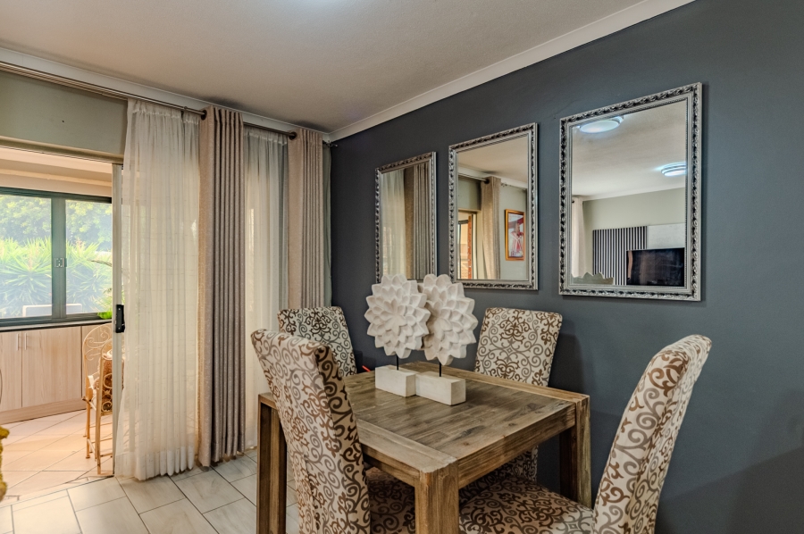 2 Bedroom Property for Sale in Die Hoewes Gauteng