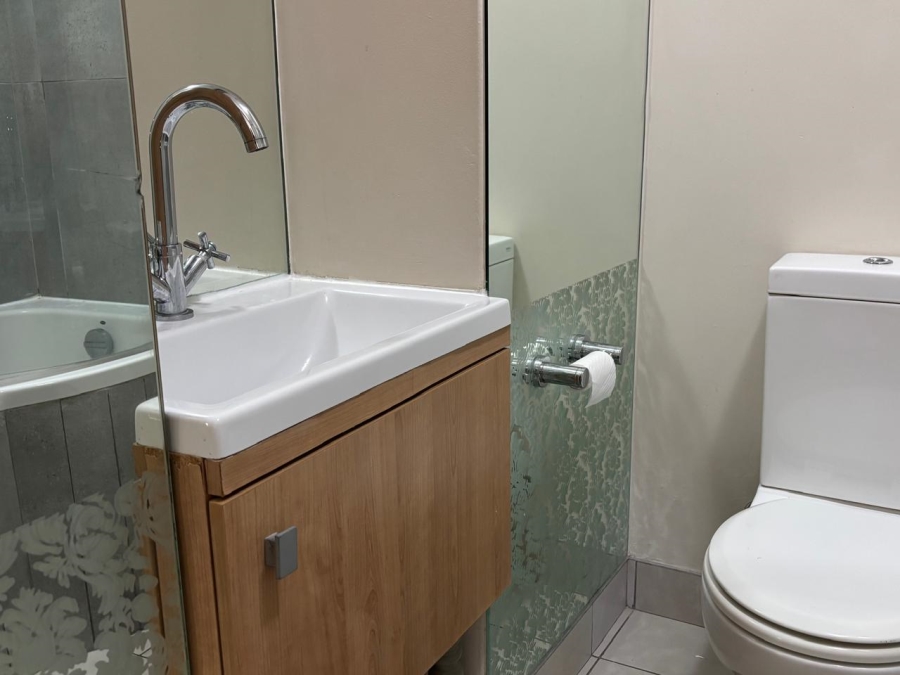 2 Bedroom Property for Sale in Edenburg Gauteng