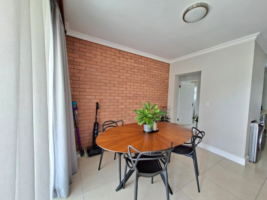 2 Bedroom Property for Sale in Wendywood Gauteng