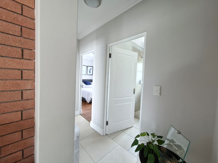 2 Bedroom Property for Sale in Wendywood Gauteng