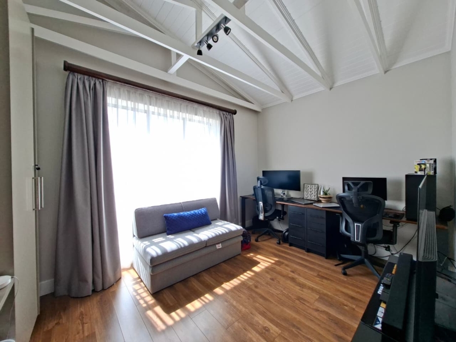 2 Bedroom Property for Sale in Wendywood Gauteng