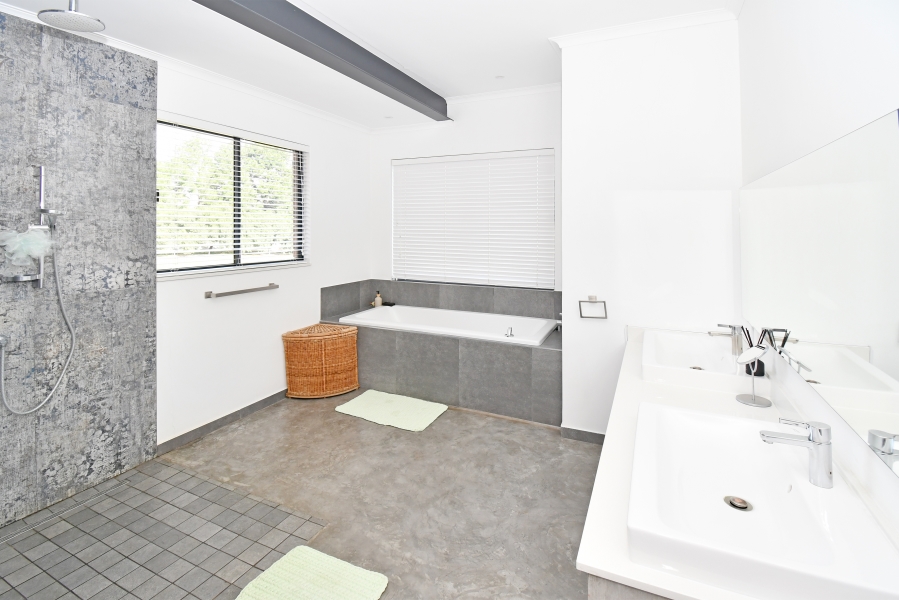 4 Bedroom Property for Sale in Sun Valley Gauteng