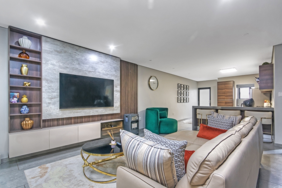 3 Bedroom Property for Sale in Crowthorne AH Gauteng