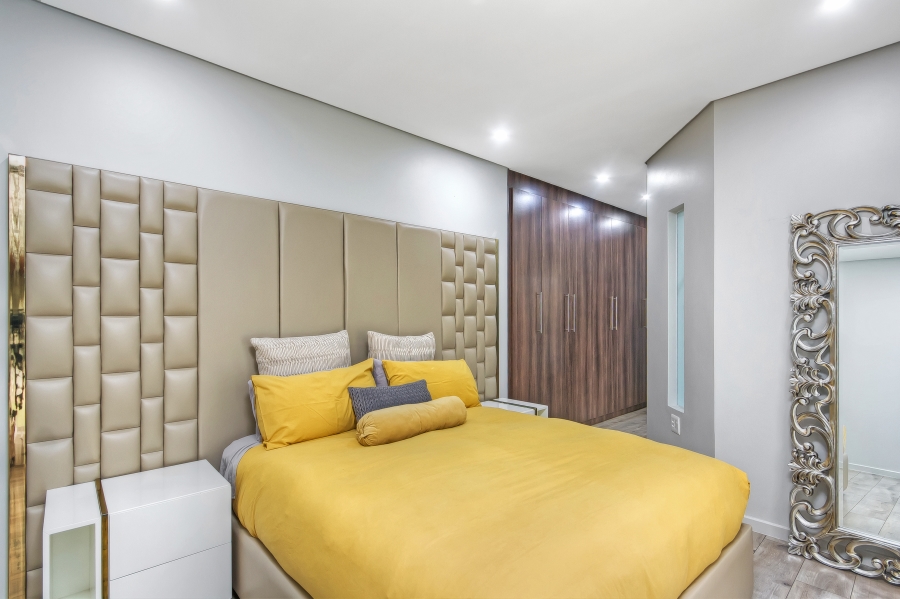 3 Bedroom Property for Sale in Crowthorne AH Gauteng