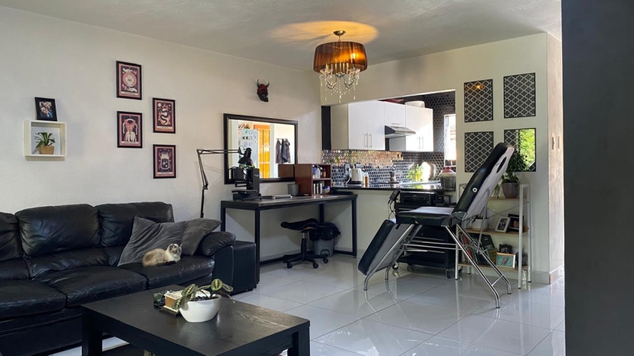 2 Bedroom Property for Sale in Honeydew Gauteng
