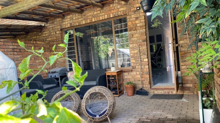 2 Bedroom Property for Sale in Honeydew Gauteng