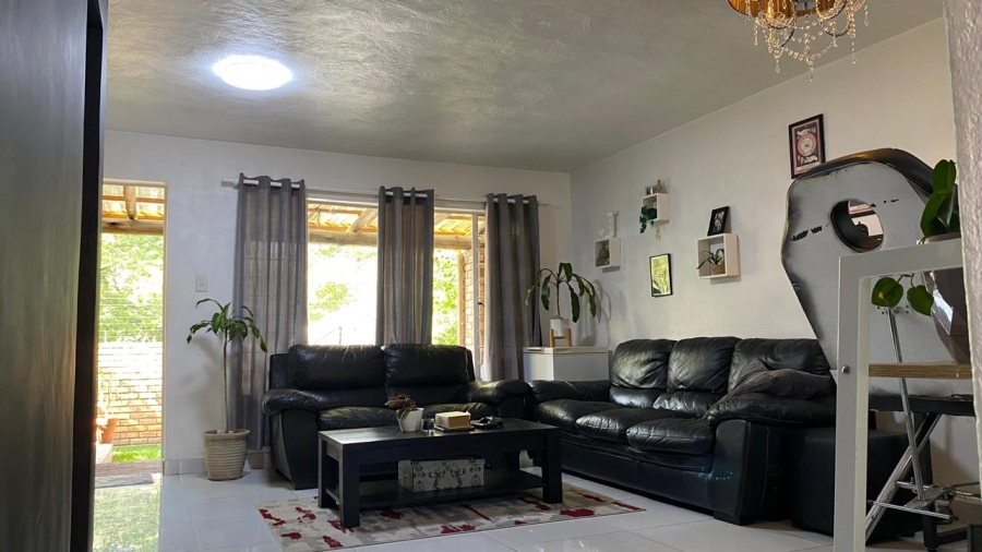 2 Bedroom Property for Sale in Honeydew Gauteng