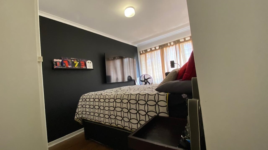 2 Bedroom Property for Sale in Honeydew Gauteng