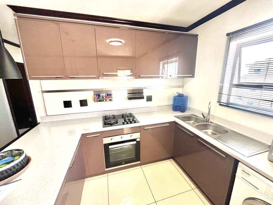 3 Bedroom Property for Sale in Blue Hills Gauteng