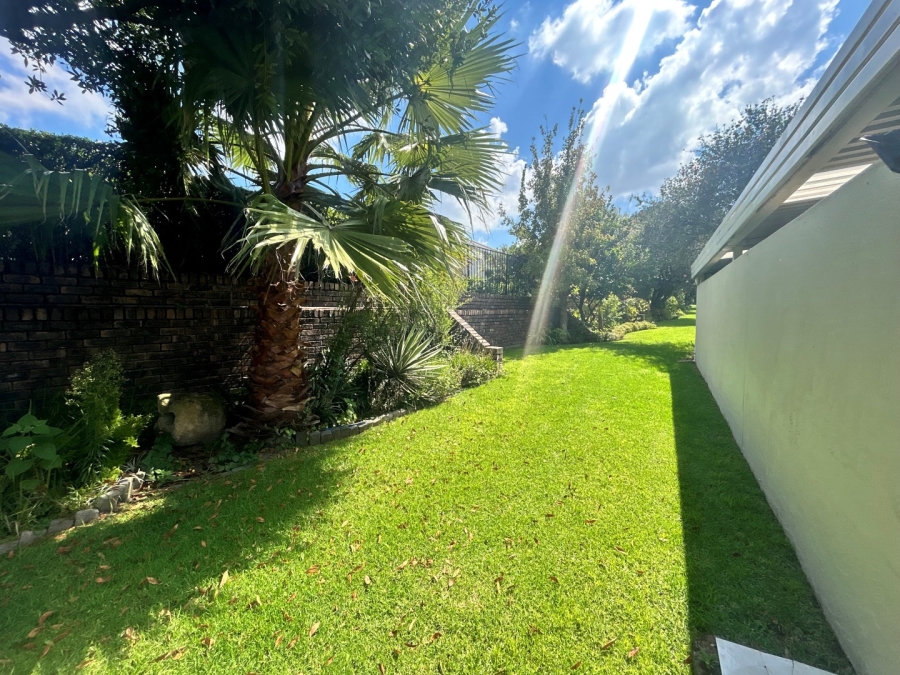 2 Bedroom Property for Sale in Bryanston Gauteng