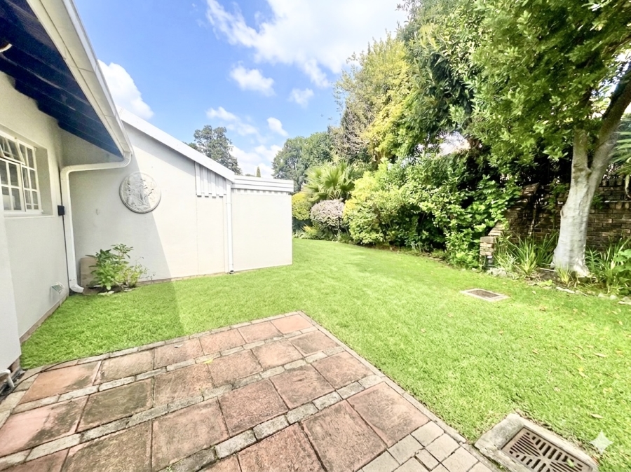 2 Bedroom Property for Sale in Bryanston Gauteng