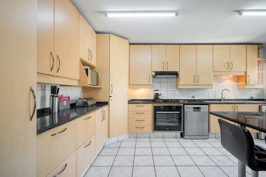 To Let 3 Bedroom Property for Rent in Victory Park Gauteng