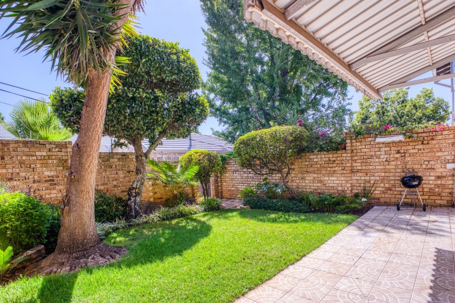 To Let 3 Bedroom Property for Rent in Victory Park Gauteng