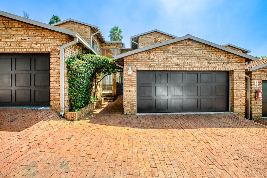 To Let 3 Bedroom Property for Rent in Victory Park Gauteng