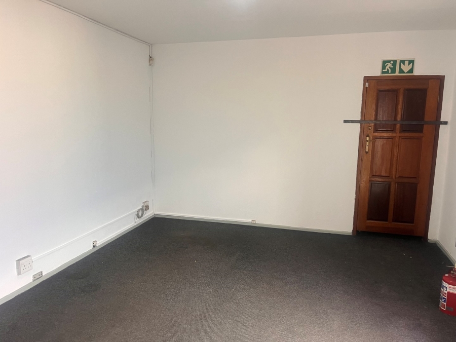 To Let Commercial Property for Rent in Jet Park Gauteng