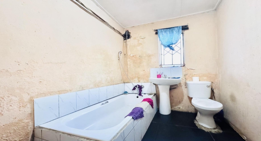 3 Bedroom Property for Sale in Protea Glen Gauteng