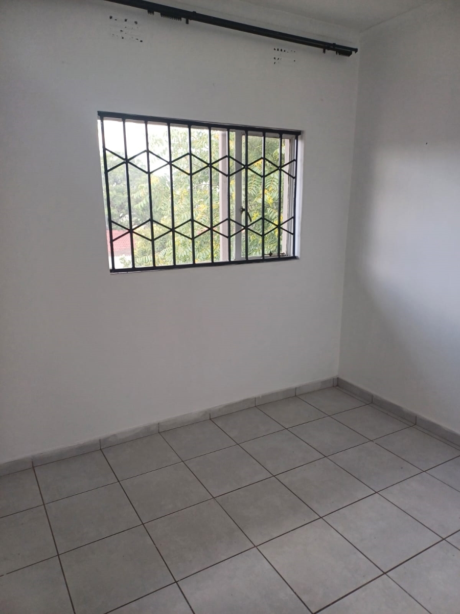 2 Bedroom Property for Sale in Witpoortjie Gauteng