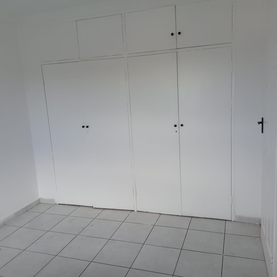 2 Bedroom Property for Sale in Witpoortjie Gauteng