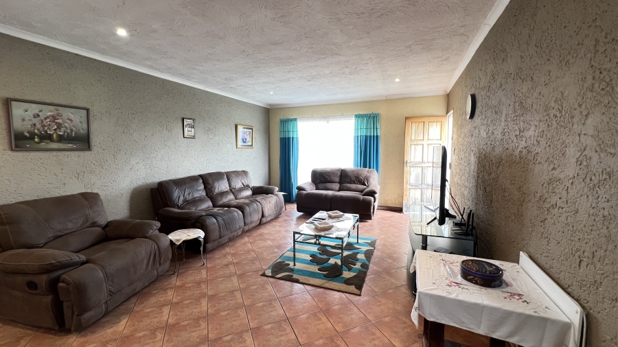 3 Bedroom Property for Sale in Eike Park Gauteng