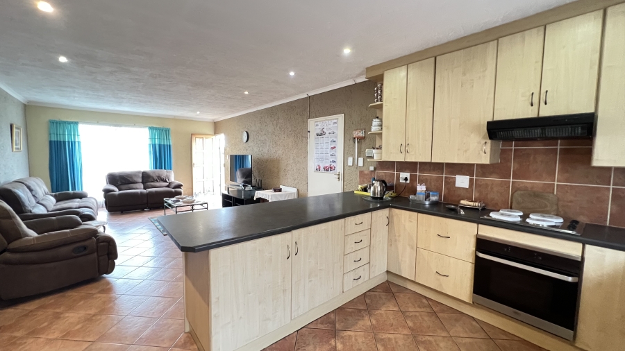 3 Bedroom Property for Sale in Eike Park Gauteng