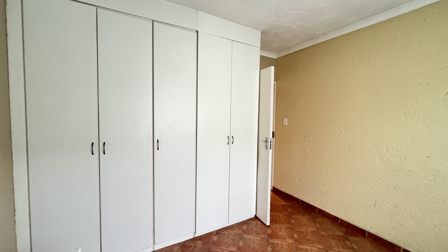 3 Bedroom Property for Sale in Eike Park Gauteng