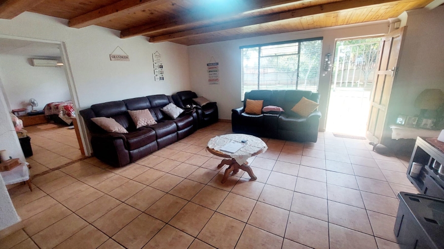 3 Bedroom Property for Sale in Loumarina A H Gauteng
