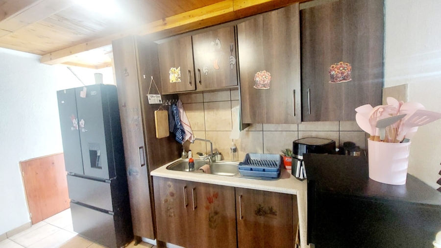3 Bedroom Property for Sale in Loumarina A H Gauteng