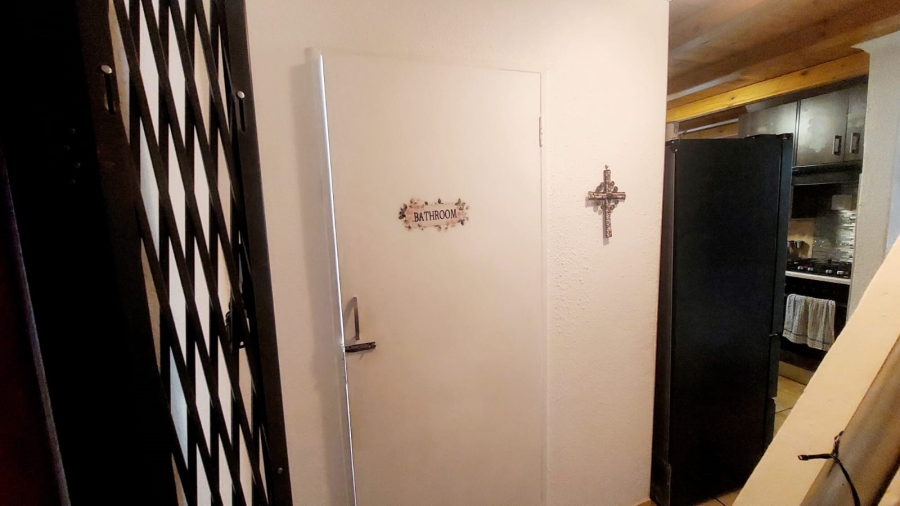 3 Bedroom Property for Sale in Loumarina A H Gauteng