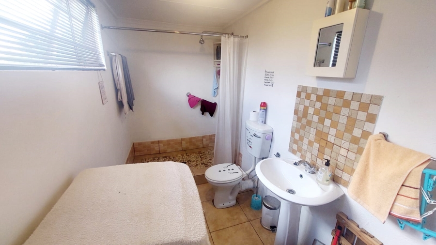 3 Bedroom Property for Sale in Loumarina A H Gauteng