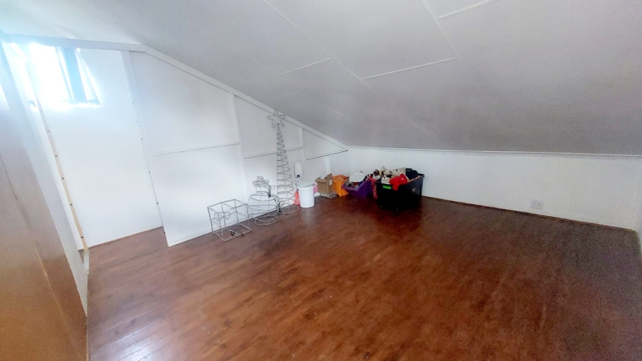 3 Bedroom Property for Sale in Loumarina A H Gauteng